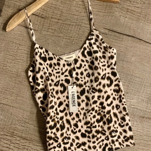 L’Agence Jane Cami in Abstract Quarts Multi - Picture 6 of 7